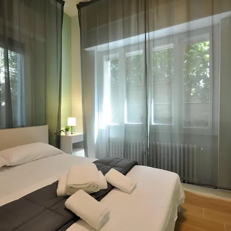 I-host Luxury - * Como