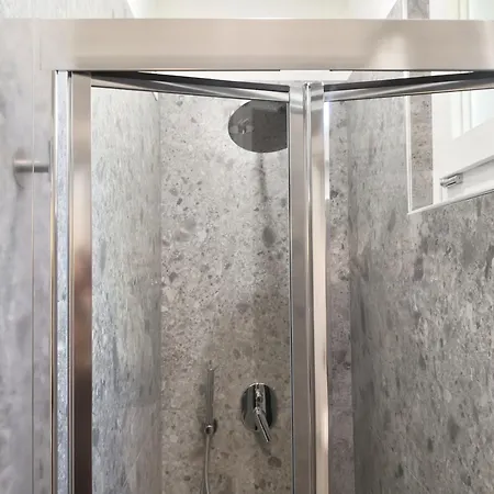 I-host Luxury -