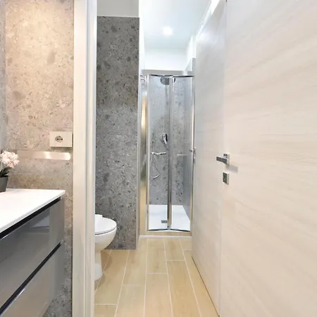 I-host Luxury - Апартаменты Комо